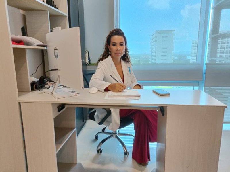 Dra. Karaly Castillo - Ginecóloga en Cancún